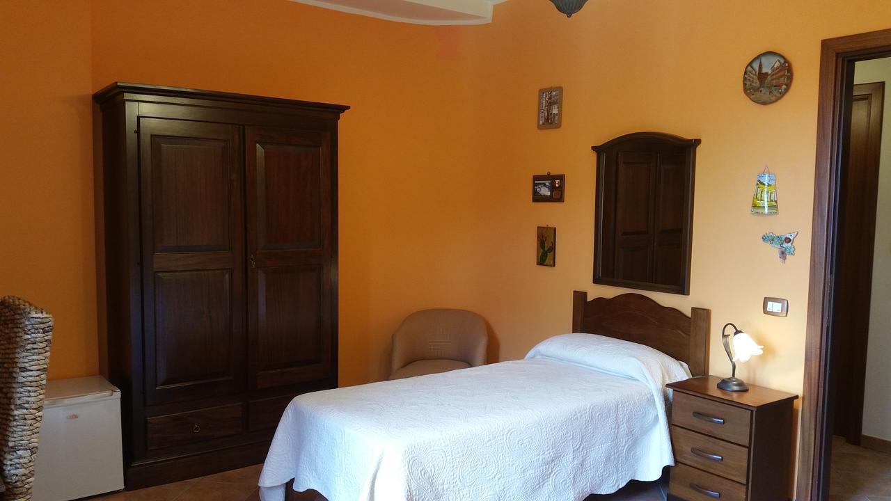 B&B A Robba de Pupi Agrigento Exterior foto