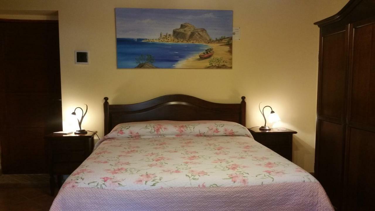 B&B A Robba de Pupi Agrigento Exterior foto